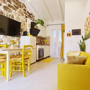 Casa vacanze Lo Stazzo Della Dottoressa, Enas